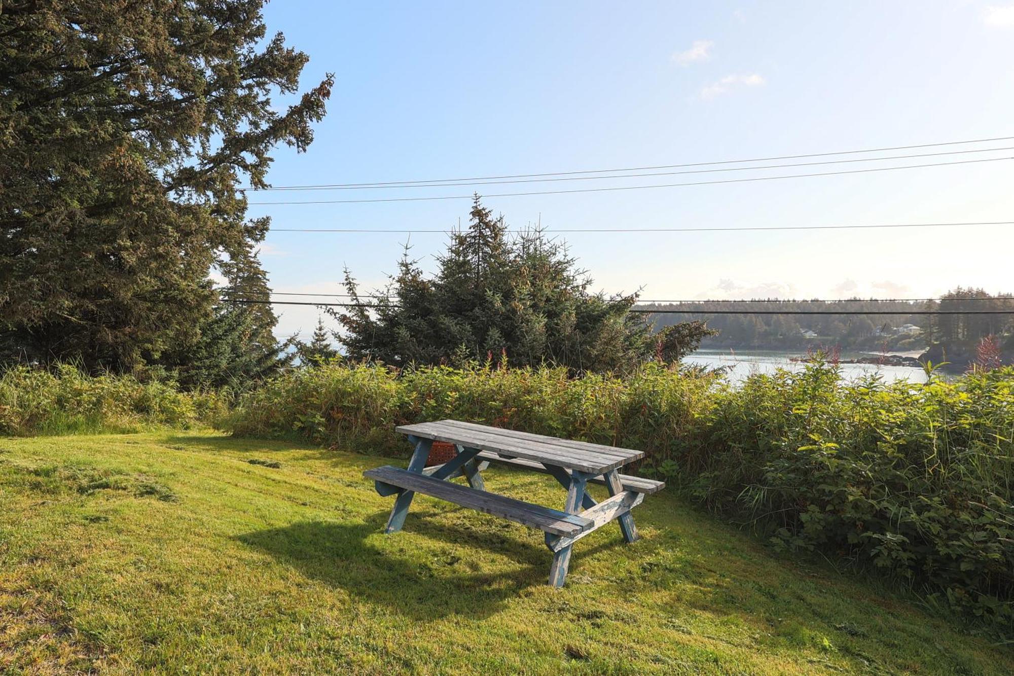 The Rogue Wave-Beach Access, Ocean Views, Private Kodiak Eksteriør bilde