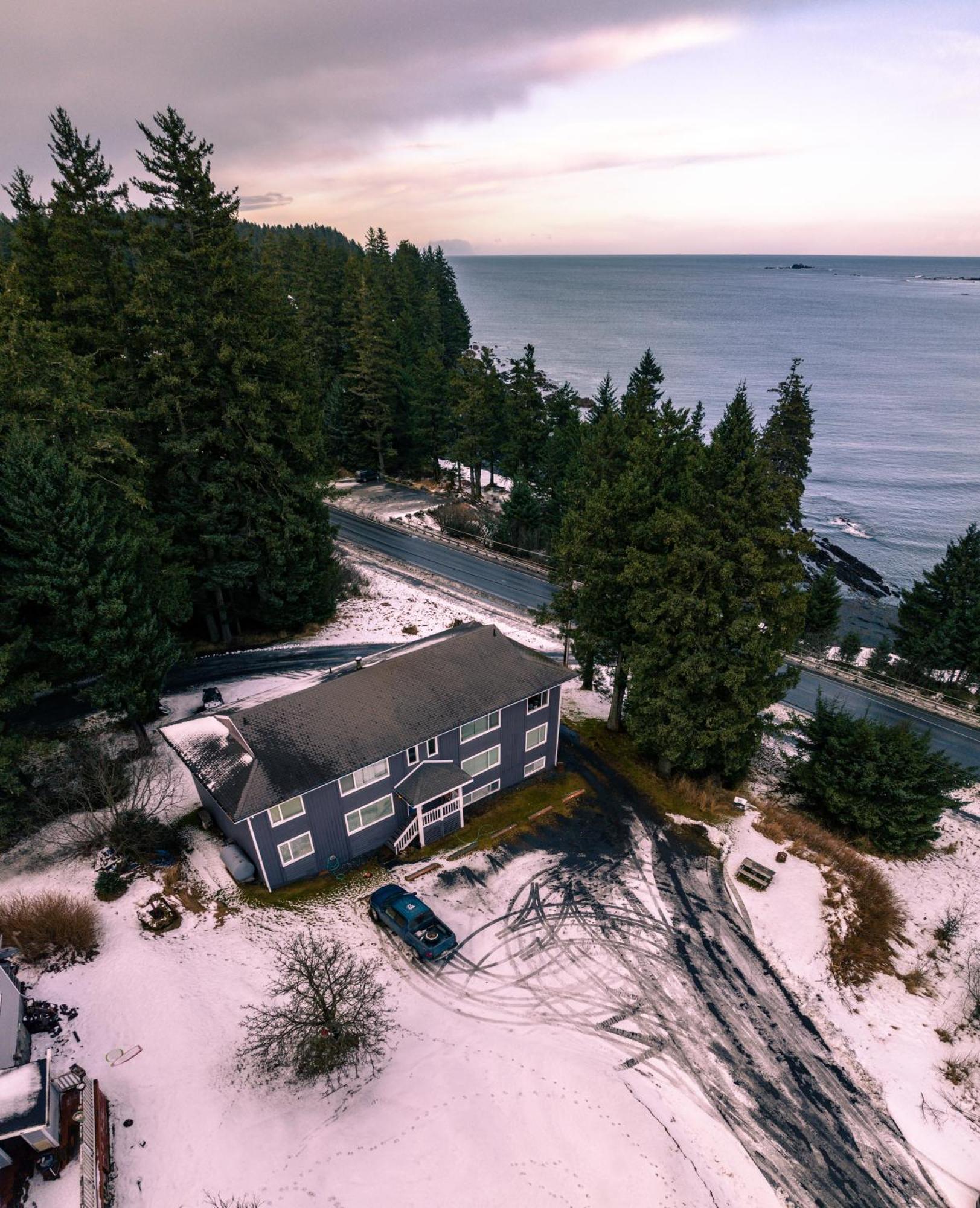 The Rogue Wave-Beach Access, Ocean Views, Private Kodiak Eksteriør bilde