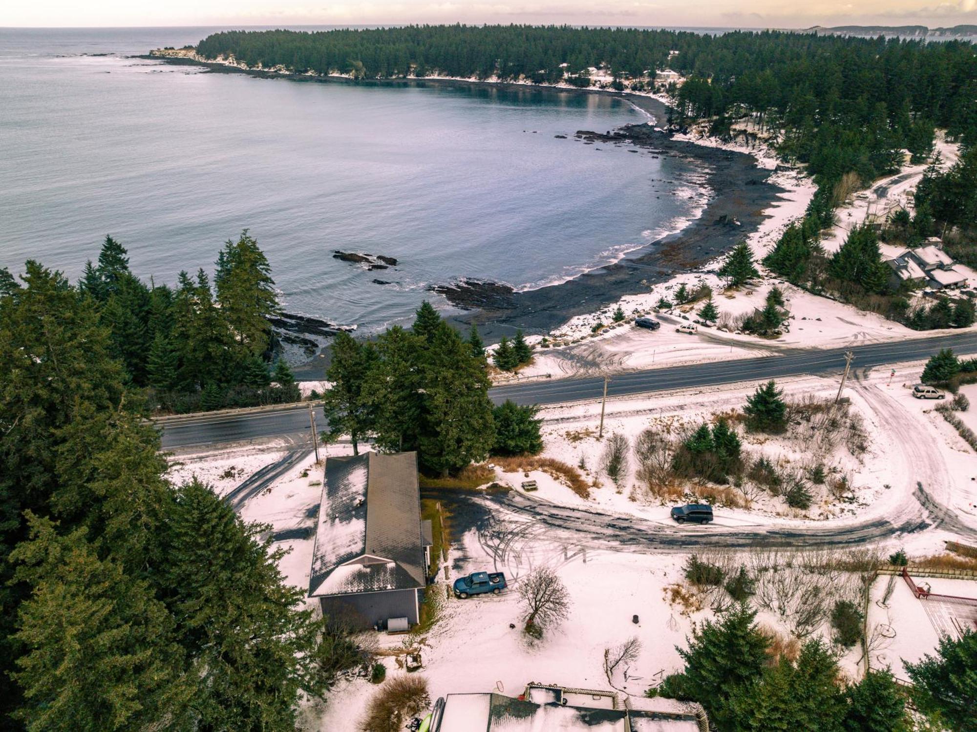 The Rogue Wave-Beach Access, Ocean Views, Private Kodiak Eksteriør bilde